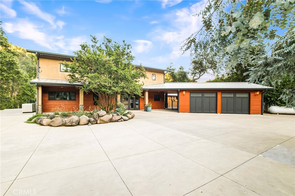 12352 Centerville Road