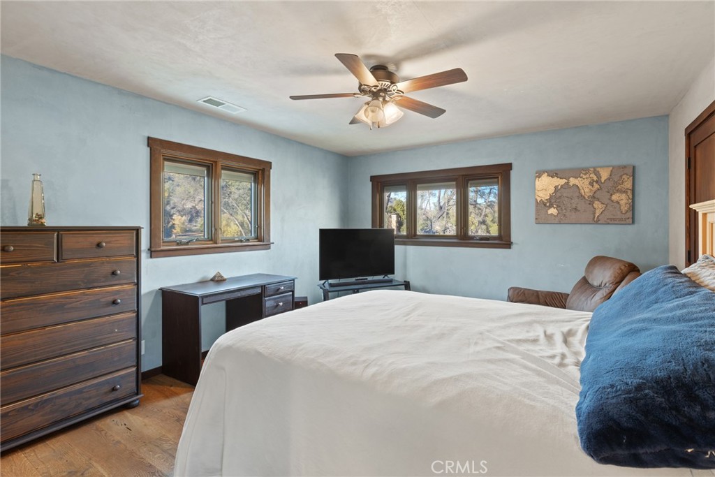 12352 Centerville Road