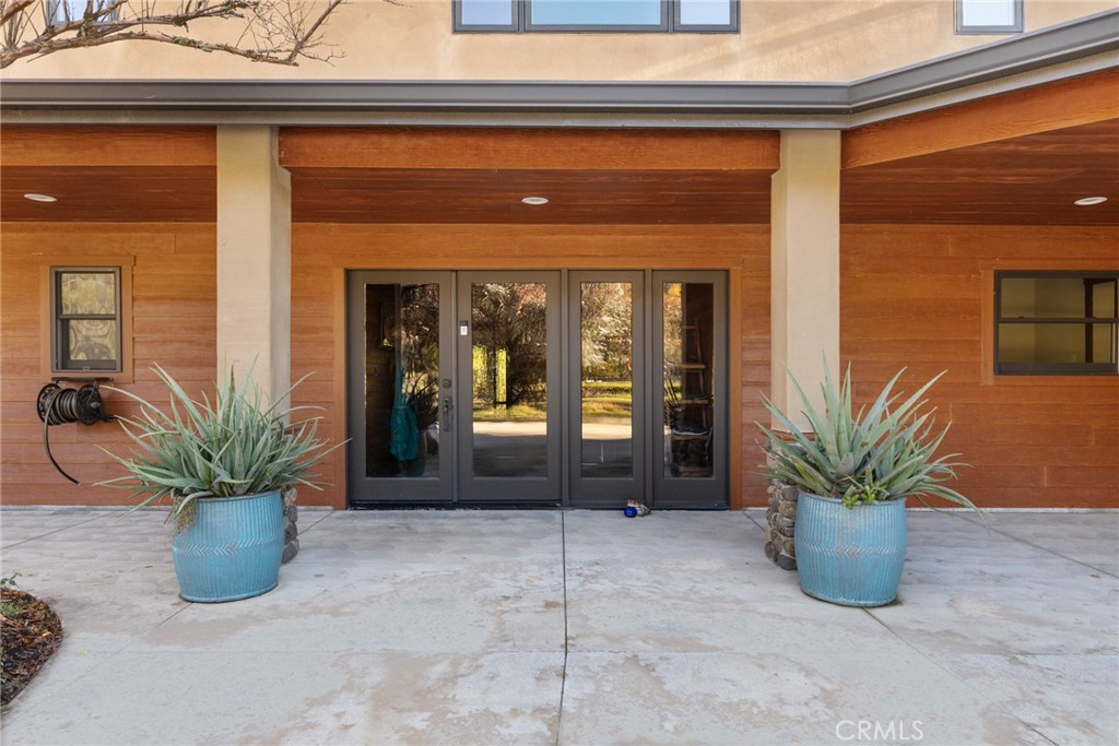12352 Centerville Road