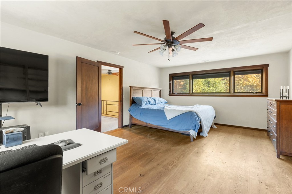 12352 Centerville Road