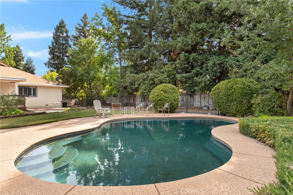 10 Roseanna Court