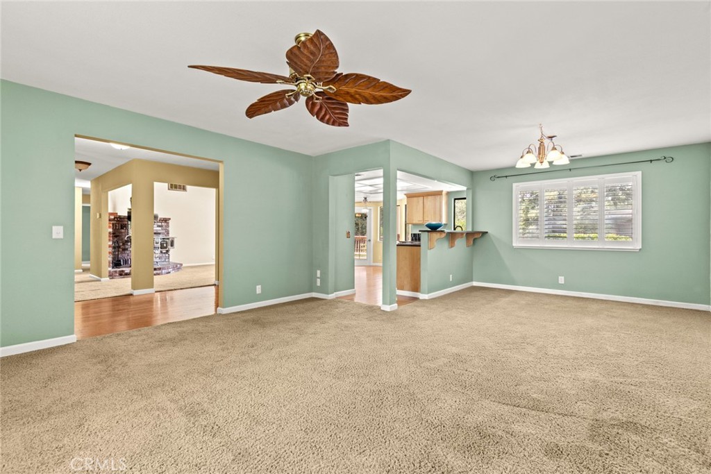 10 Roseanna Court