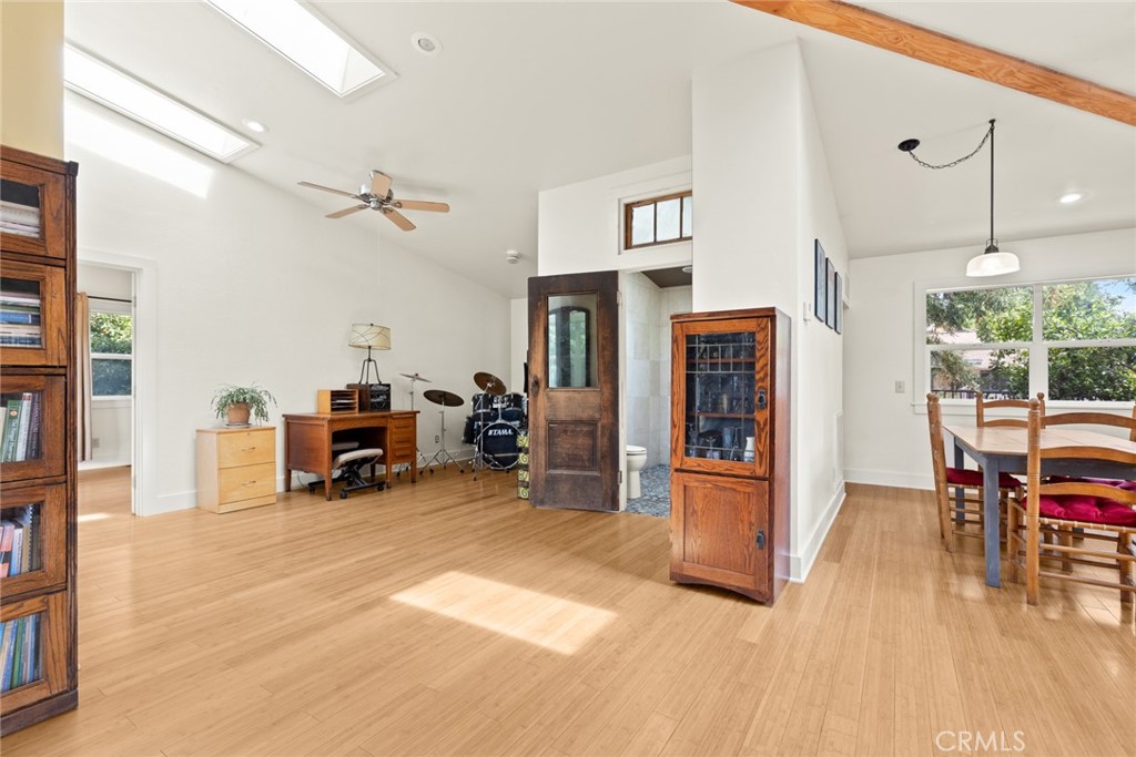 10 Roseanna Court