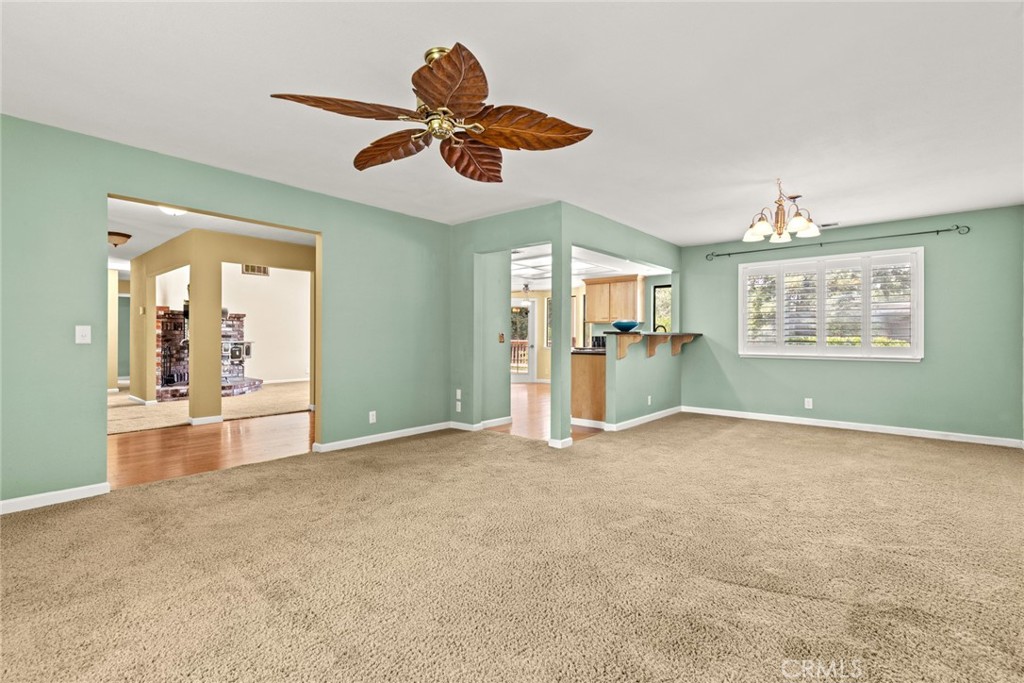 10 Roseanna Court