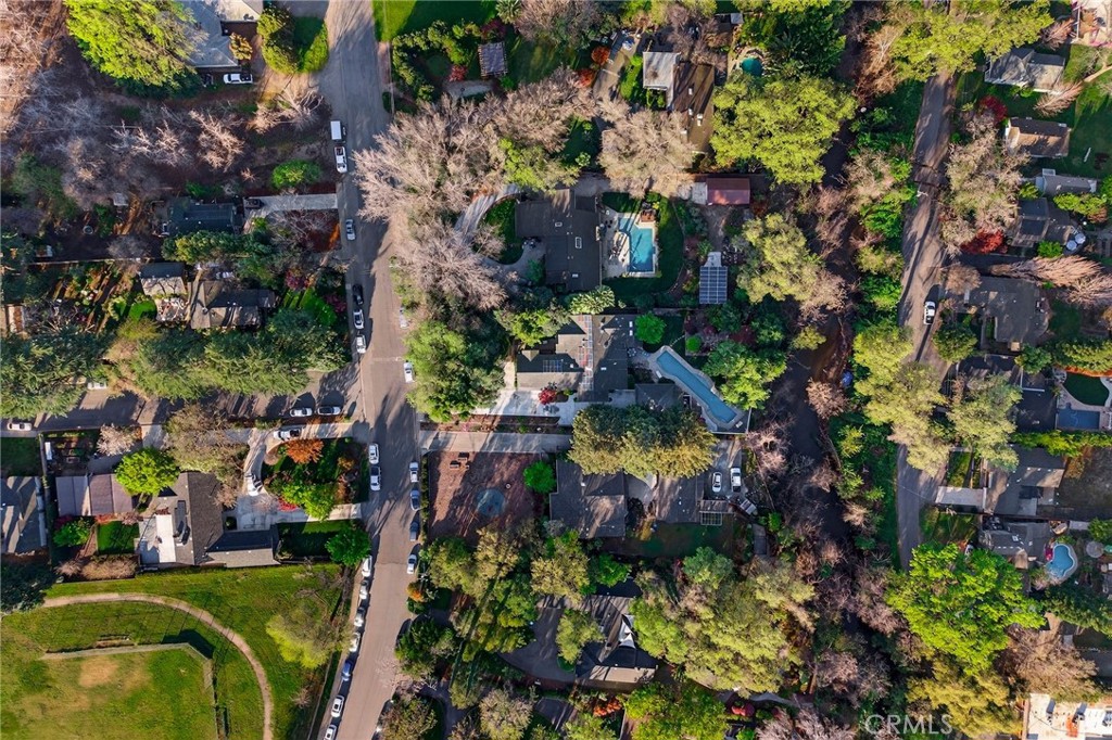 1636 Oak Park