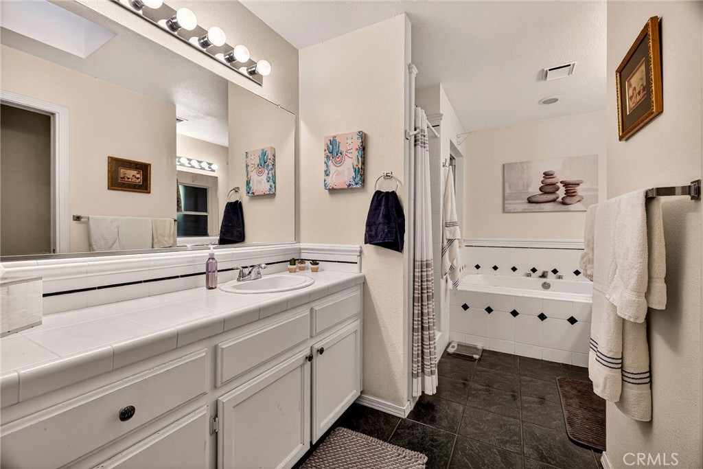 1636 Oak Park