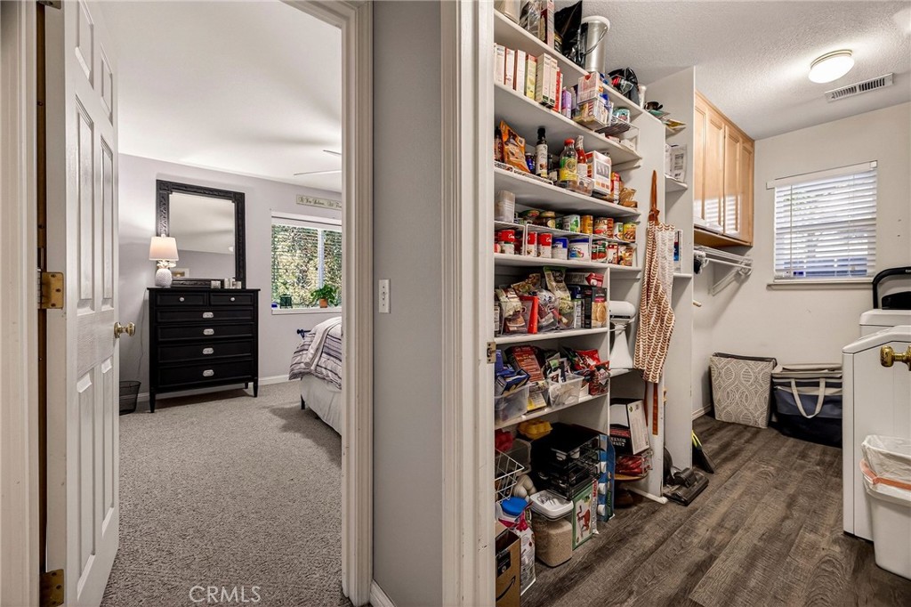 1636 Oak Park