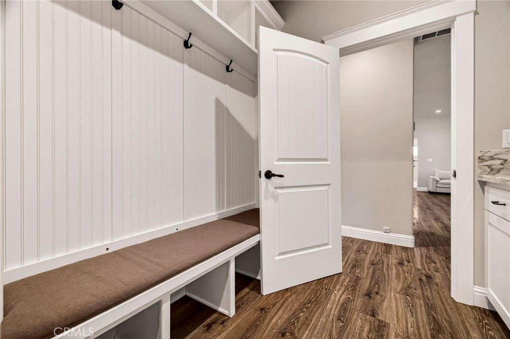 1390 Bennett