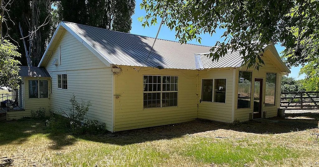 42528 County Road 1