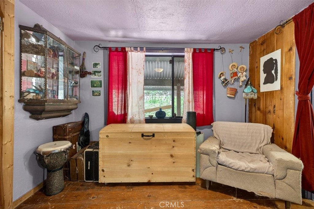 311 Hollow Oak