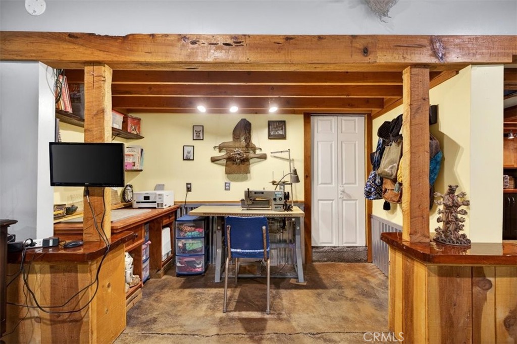 311 Hollow Oak