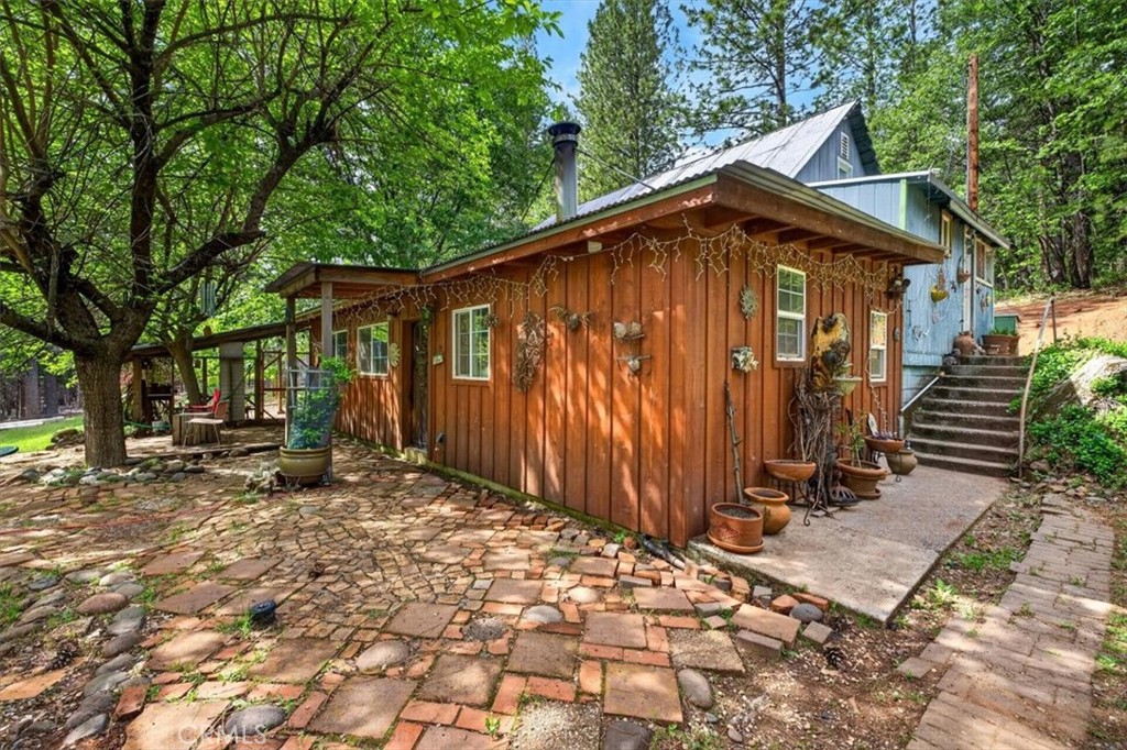 311 Hollow Oak