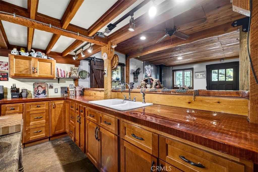 311 Hollow Oak