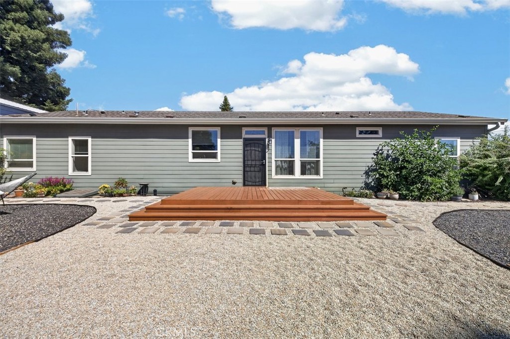 6205 Lancaster