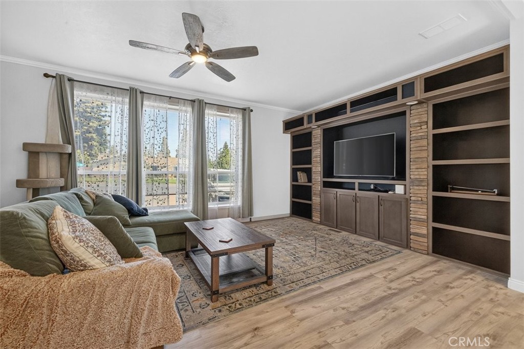 6205 Lancaster