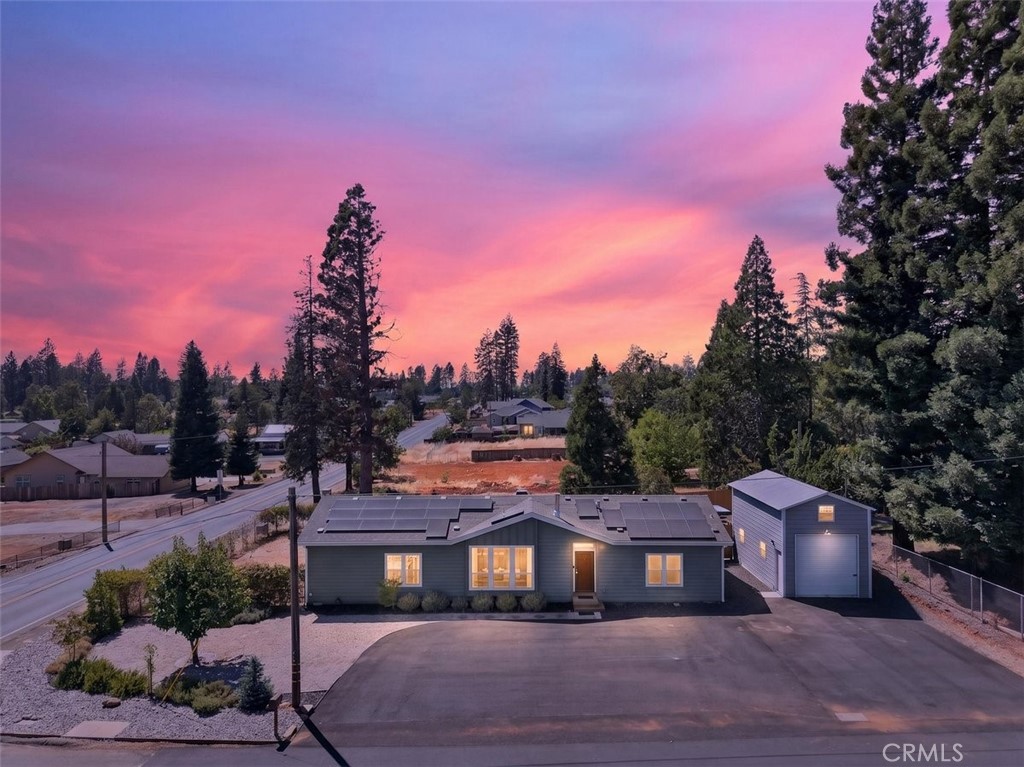 6205 Lancaster