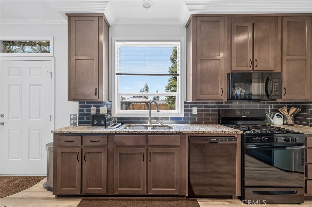 6205 Lancaster
