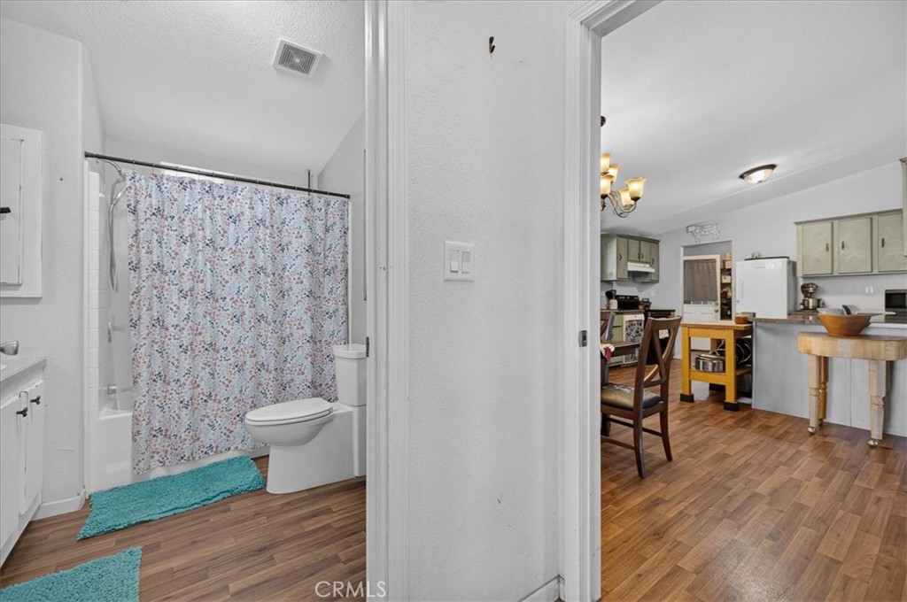 4002 Hicks