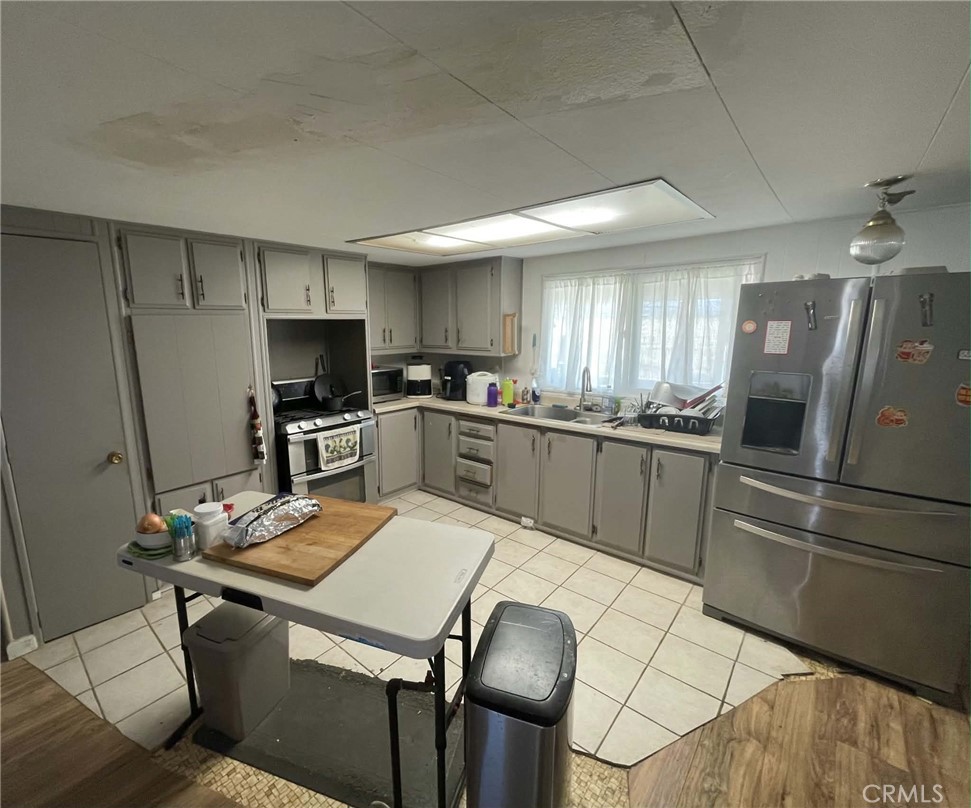 4002 Hicks
