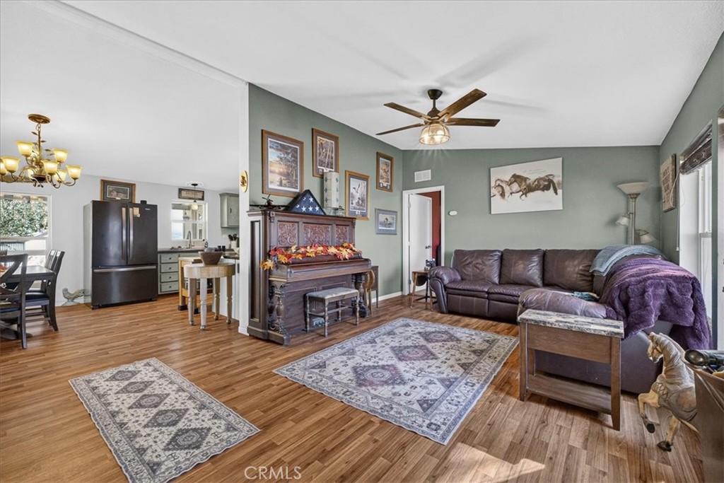 4002 Hicks