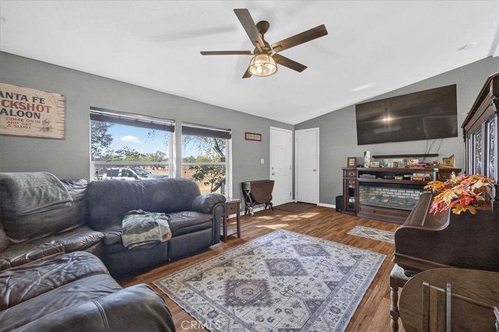 4002 Hicks