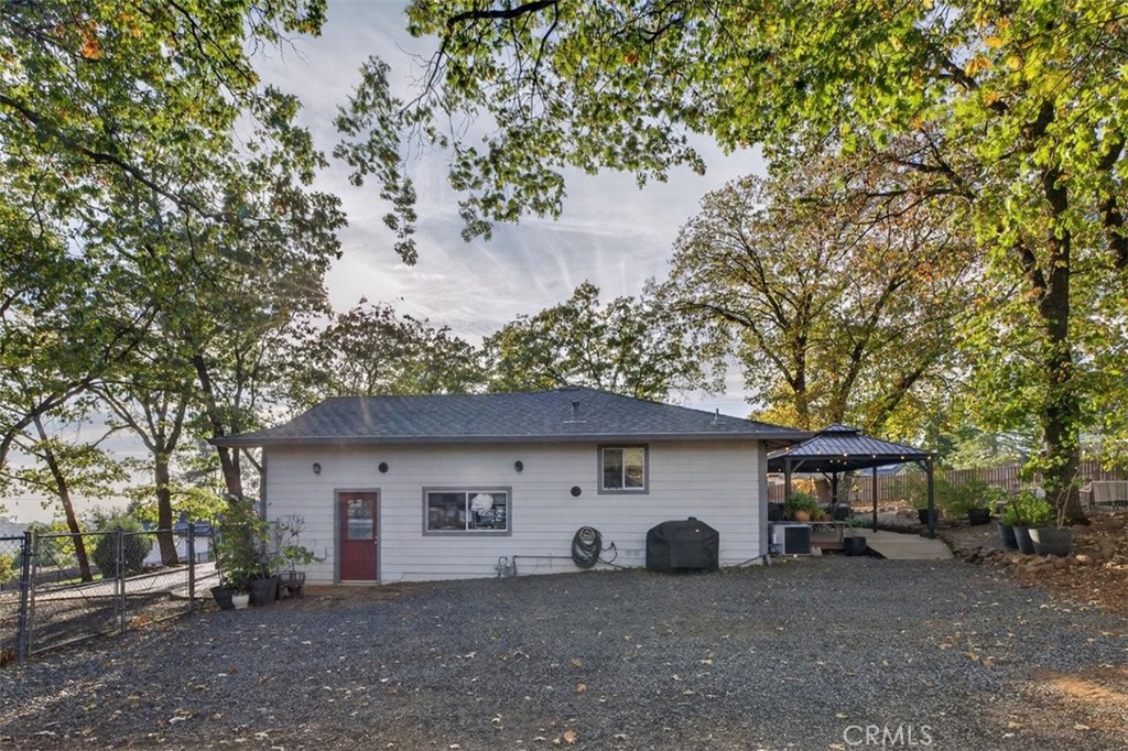 271 Pinewood