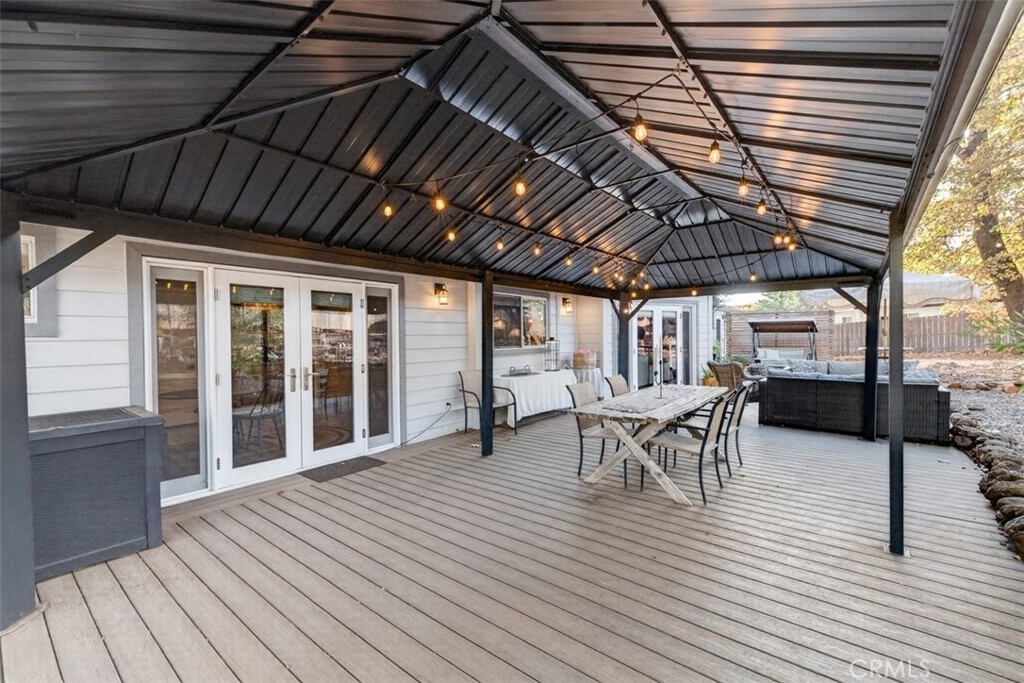 271 Pinewood