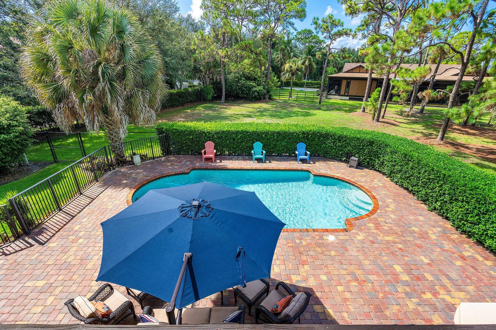 4838 Charlton Way