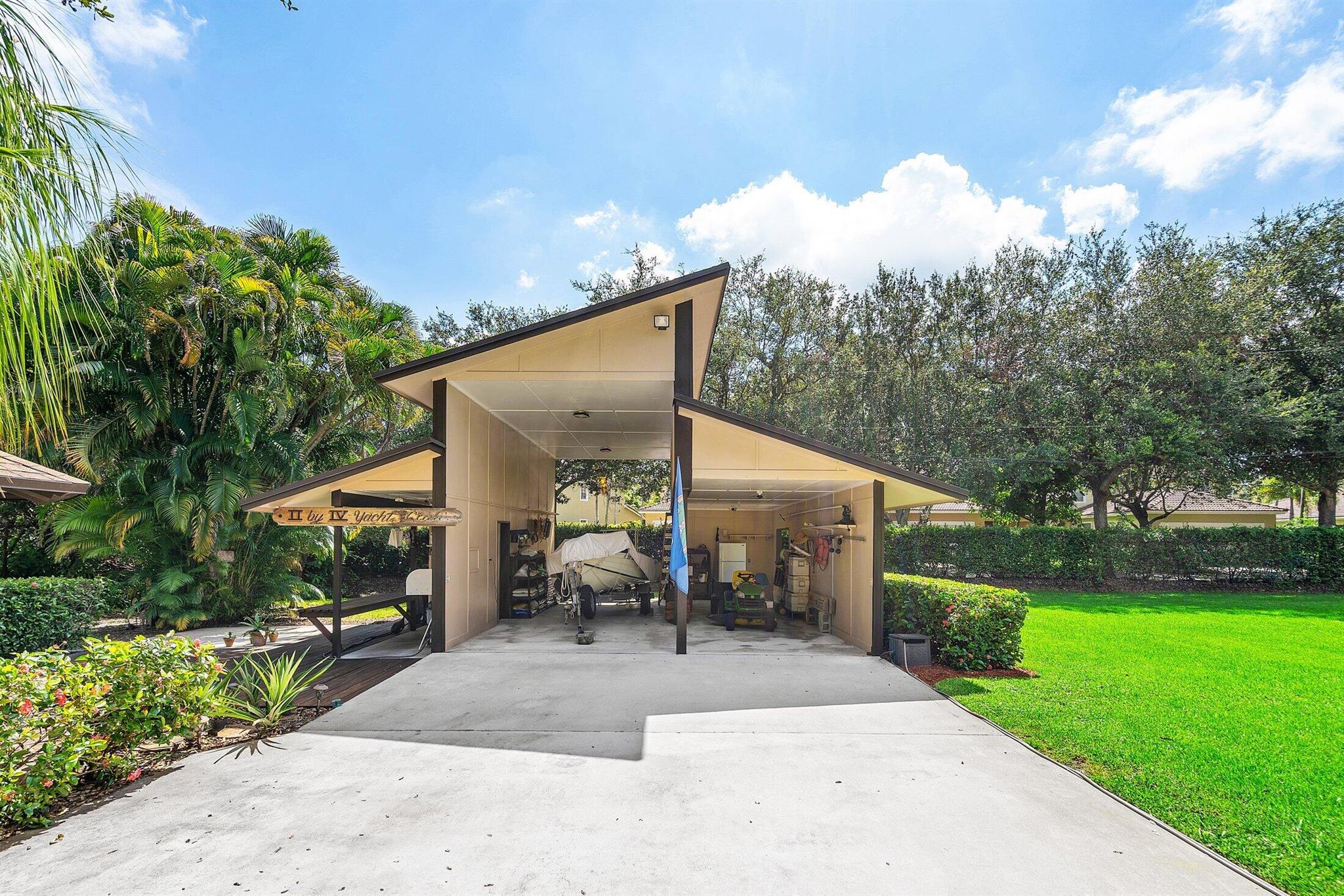 4838 Charlton Way