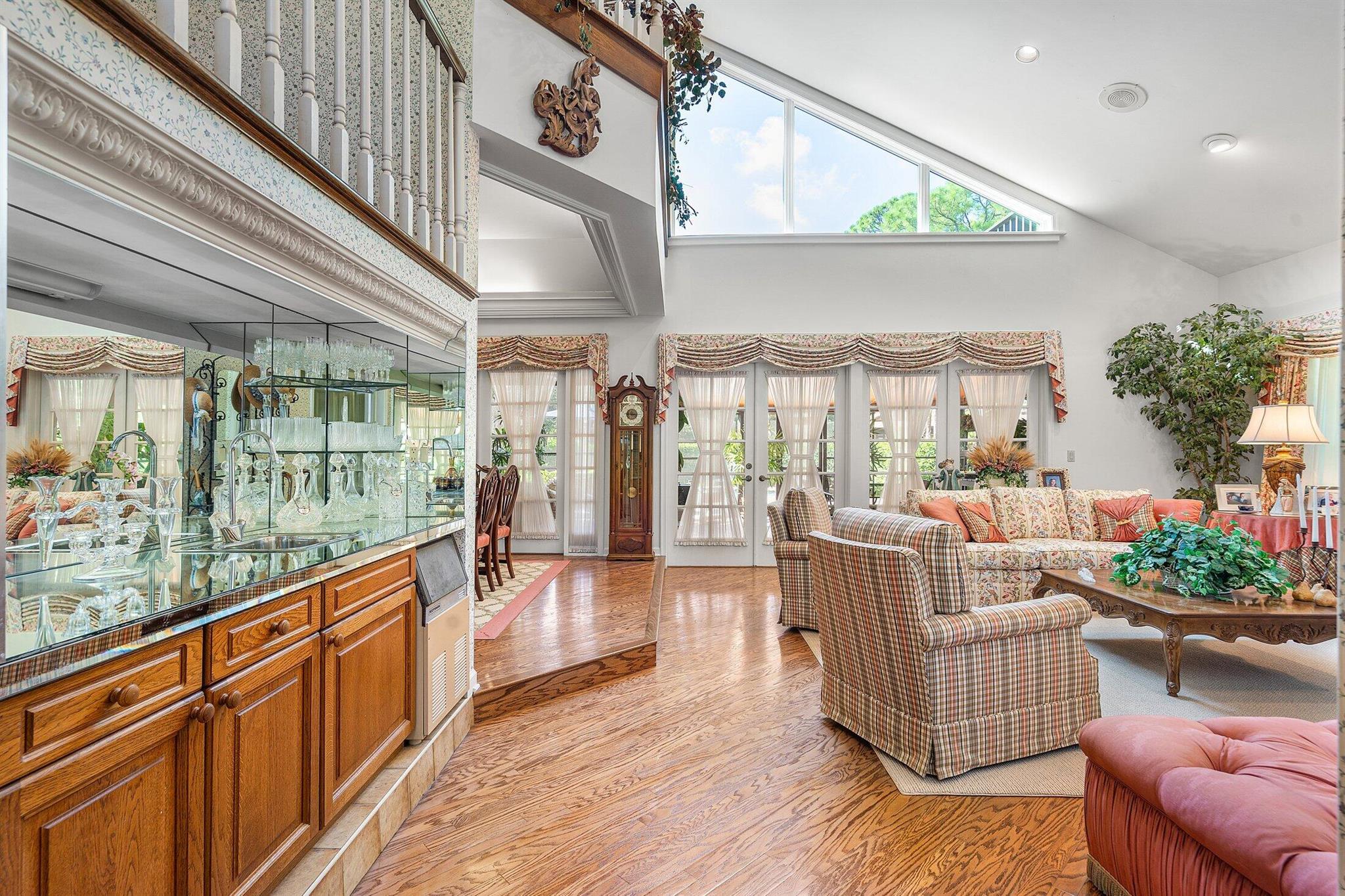 4838 Charlton Way