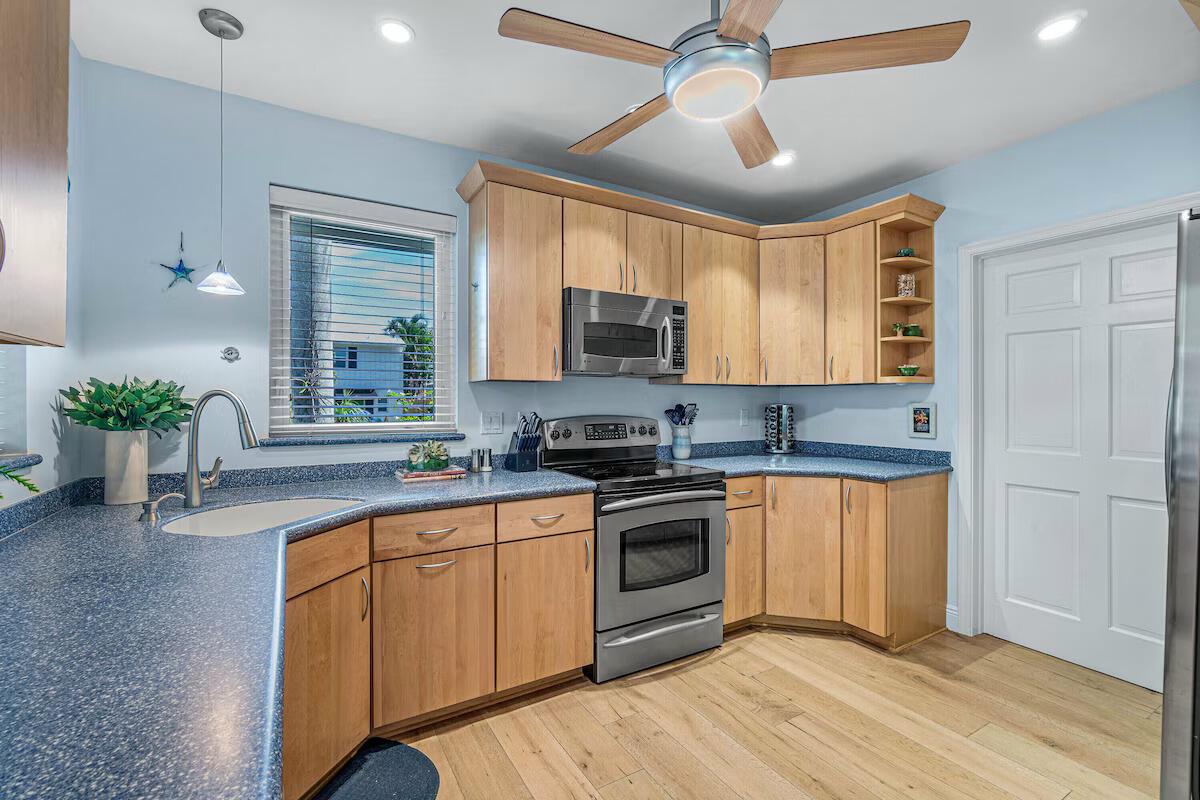 701 NE 2nd Street