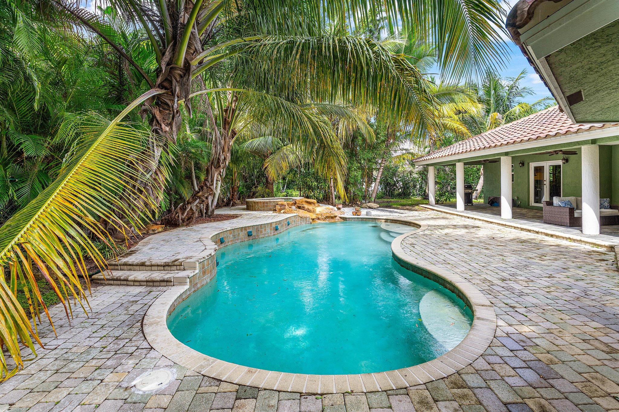 10295 Saint Andrews Road