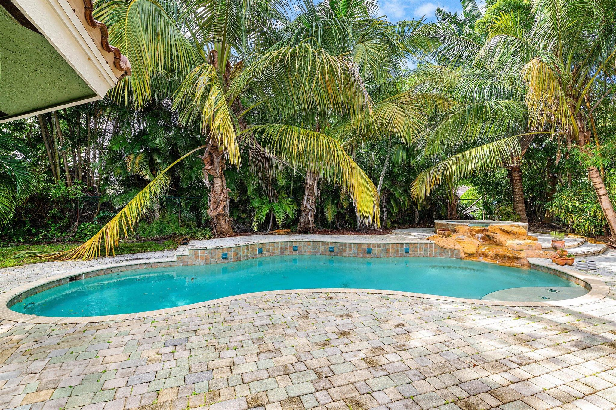 10295 Saint Andrews Road