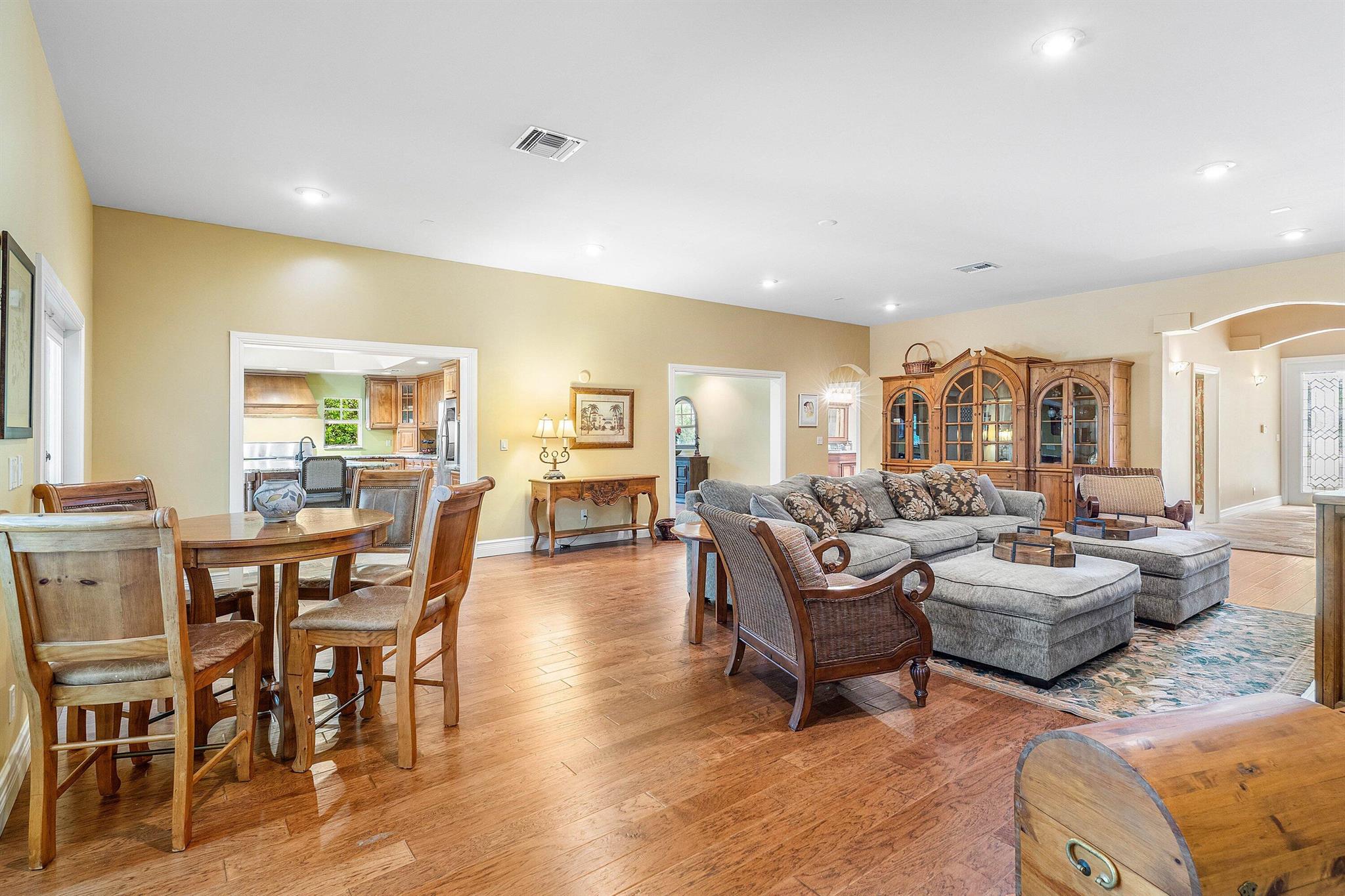 10295 Saint Andrews Road