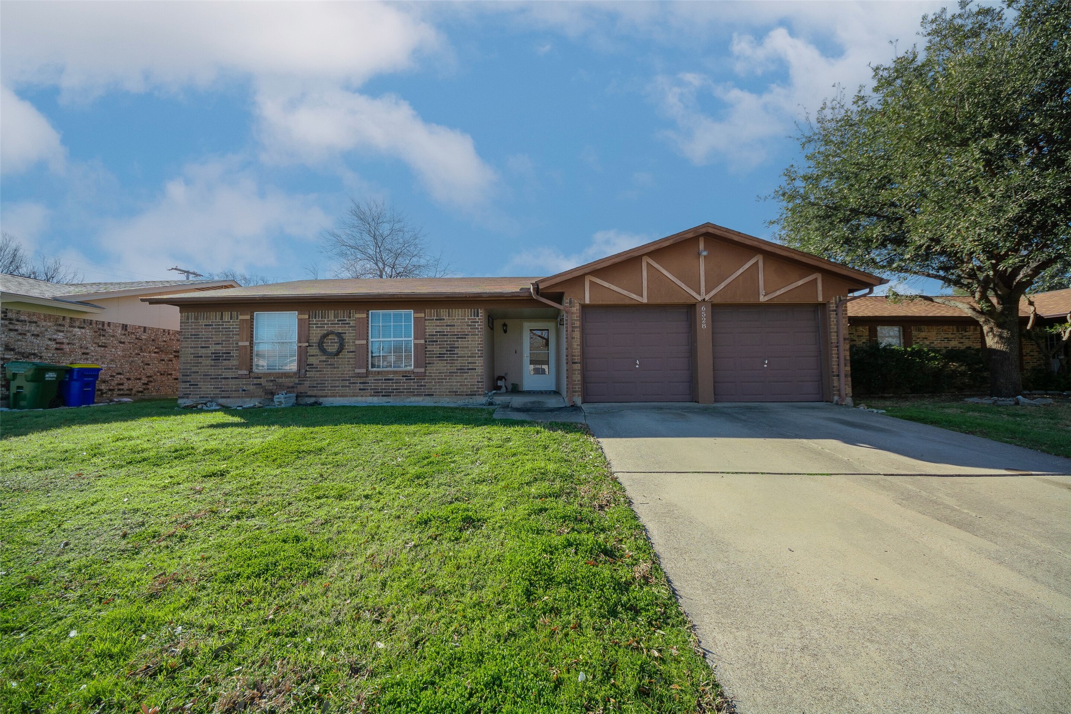 6528 Stardust Drive S