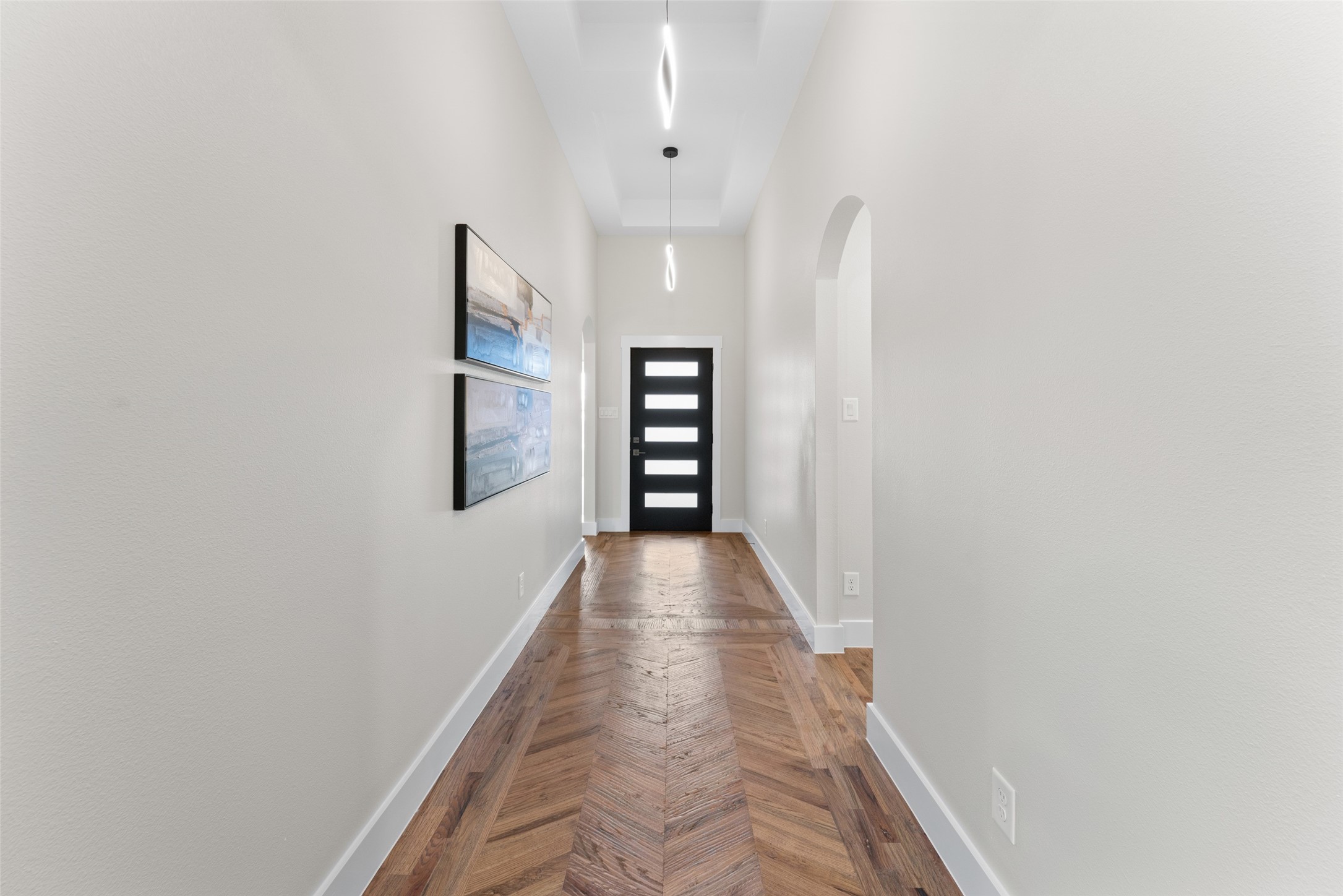 425 E Walnut Street
