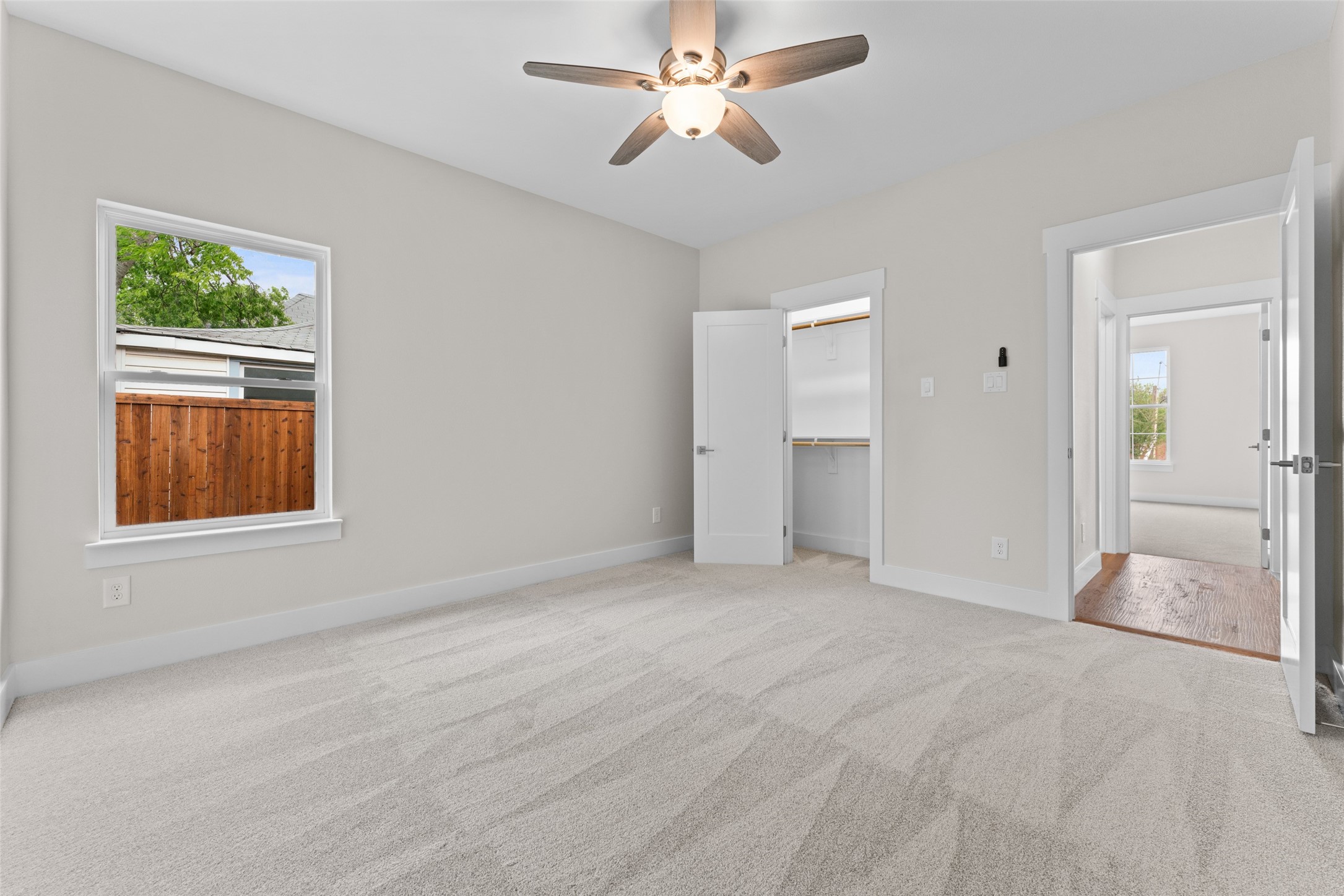 425 E Walnut Street