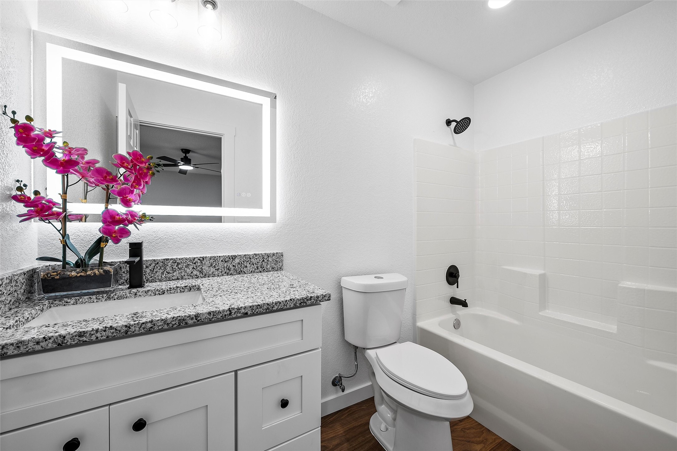 1124 Faulkner Lane