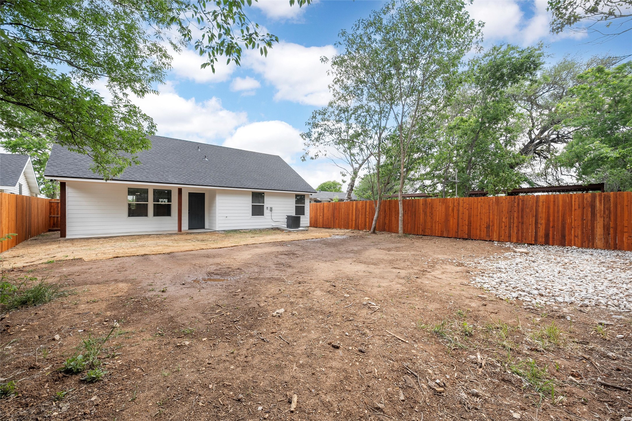 1124 Faulkner Lane