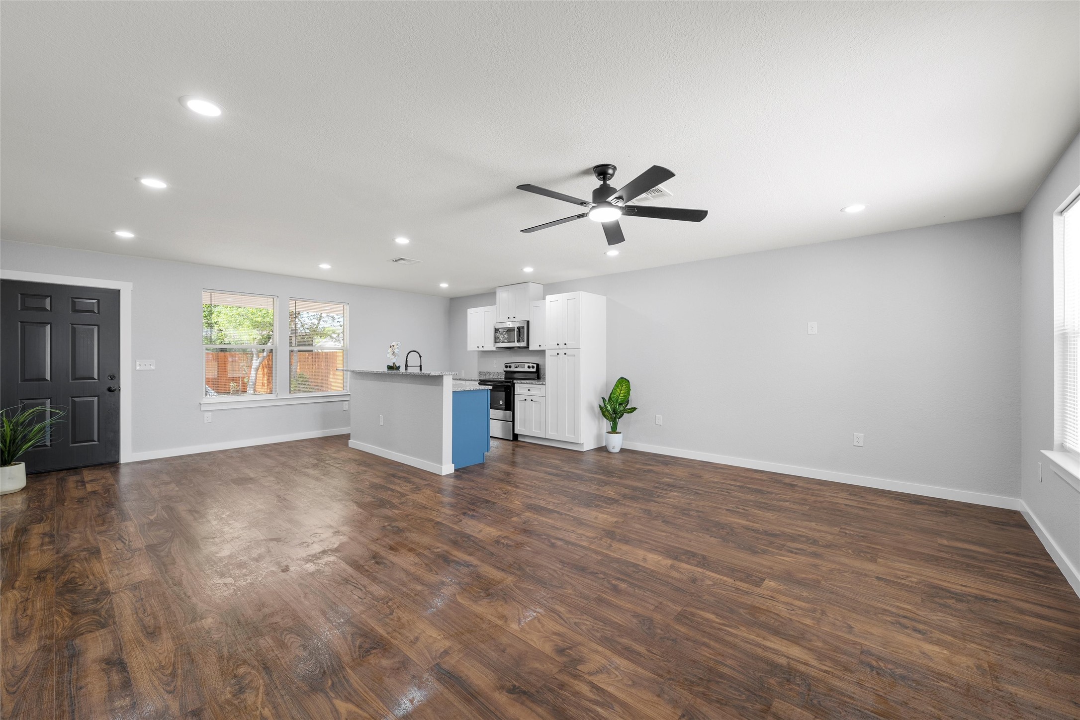 1124 Faulkner Lane