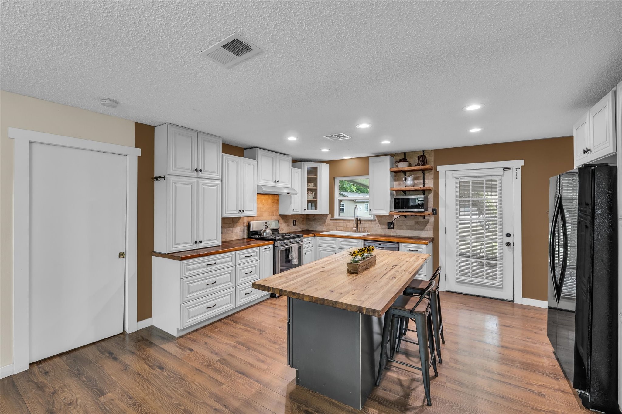 3601 Orchard Lane