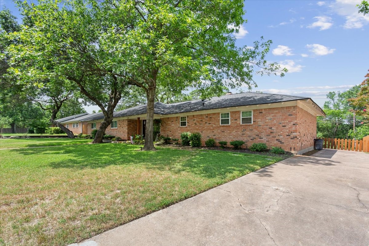 7844 Fairway Road
