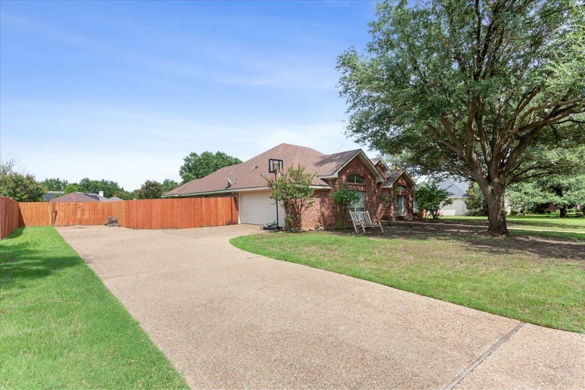 1102 Evening Sun Lane