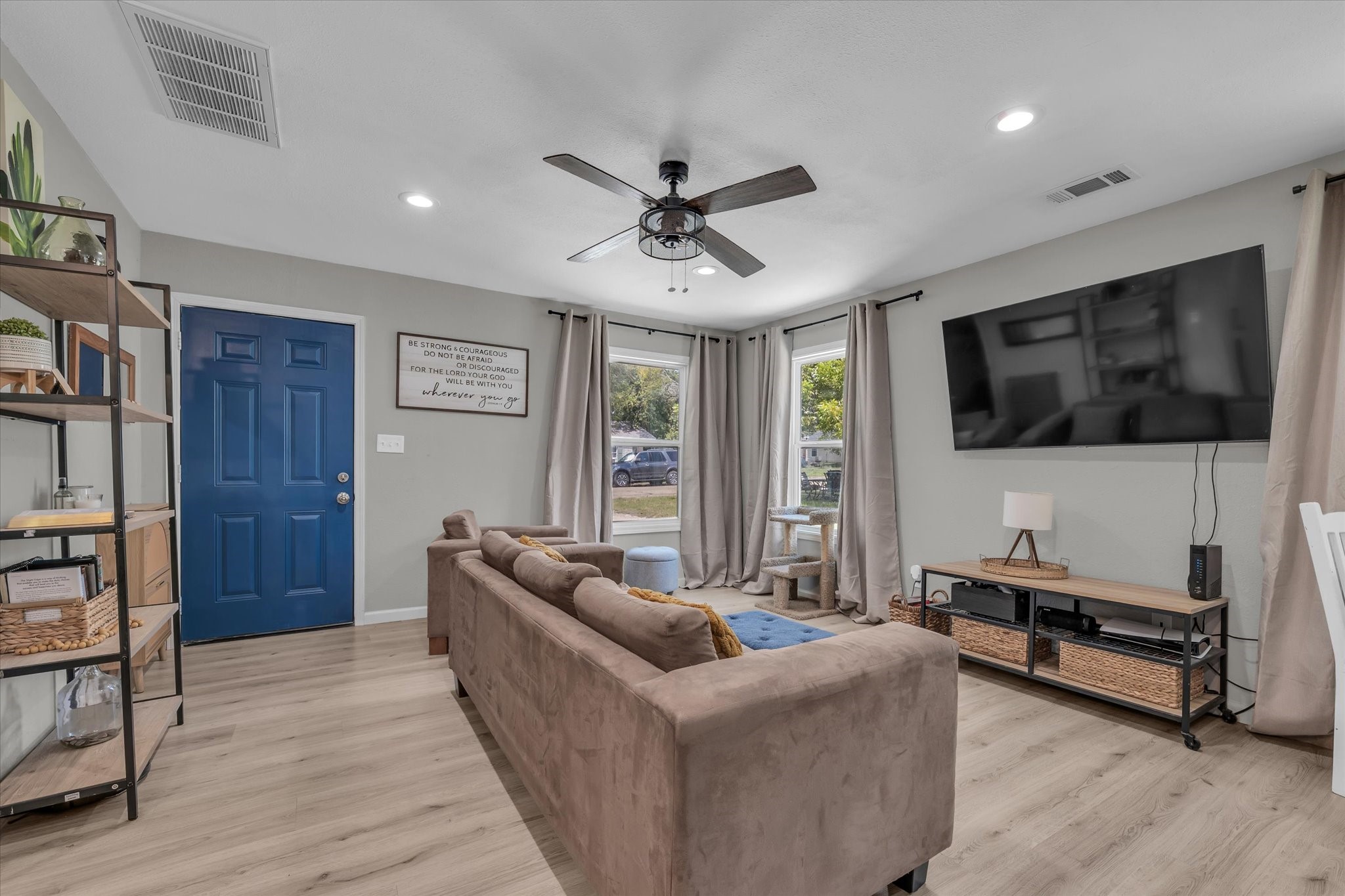 3816 Charlton Avenue