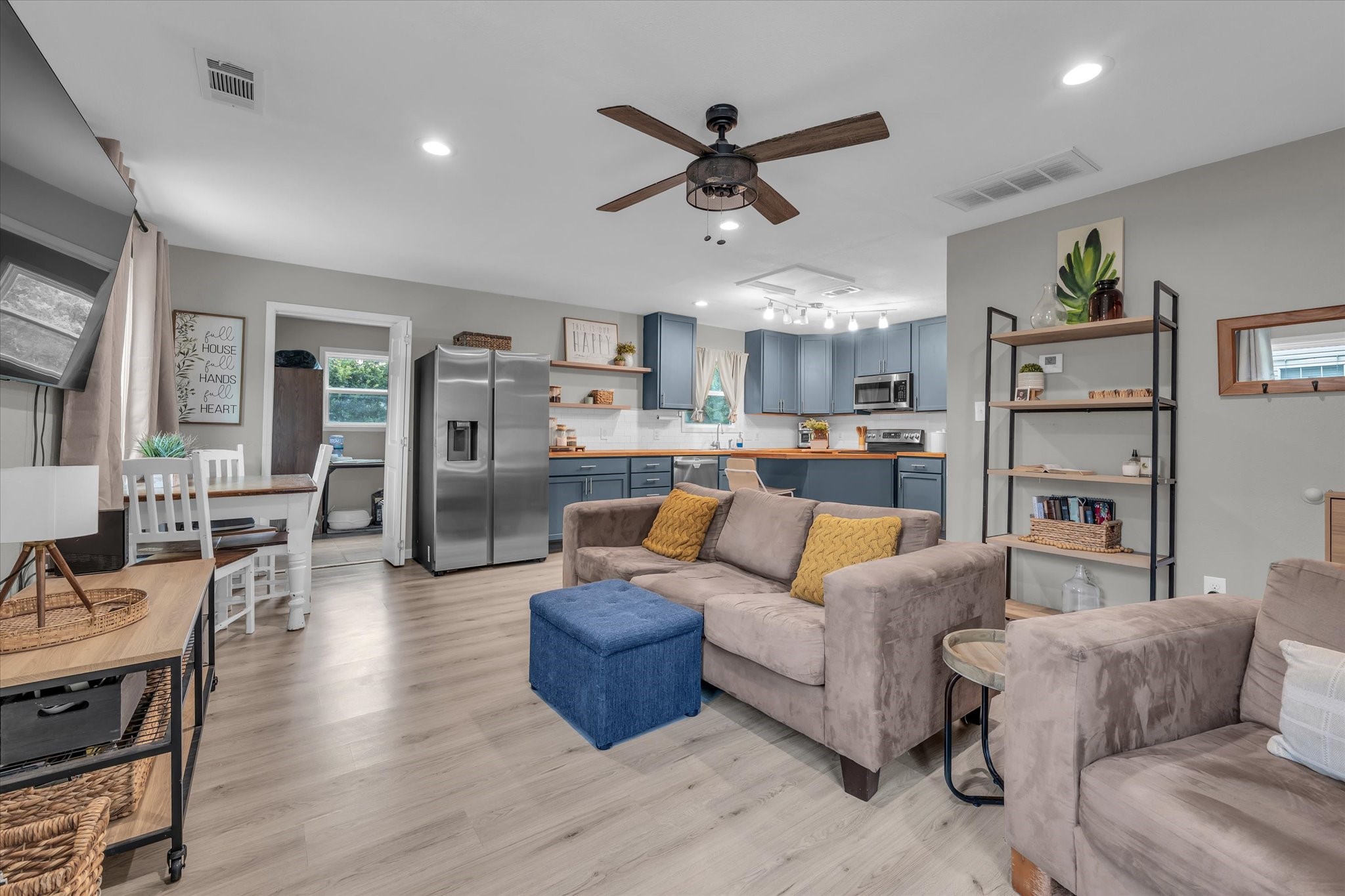 3816 Charlton Avenue