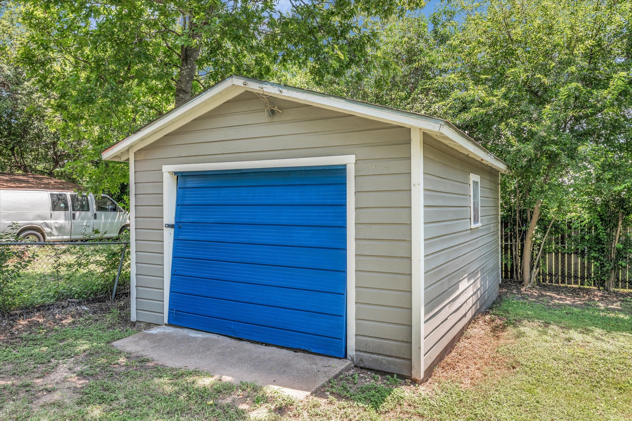 3816 Charlton Avenue