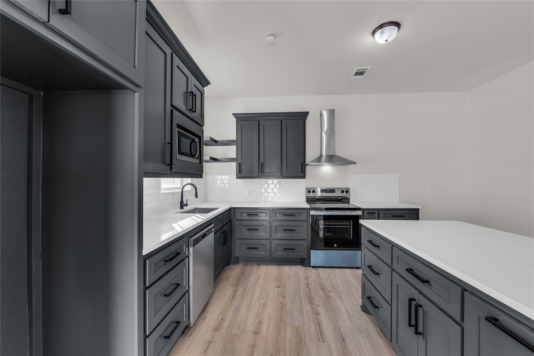 2524 Mcferrin Avenue