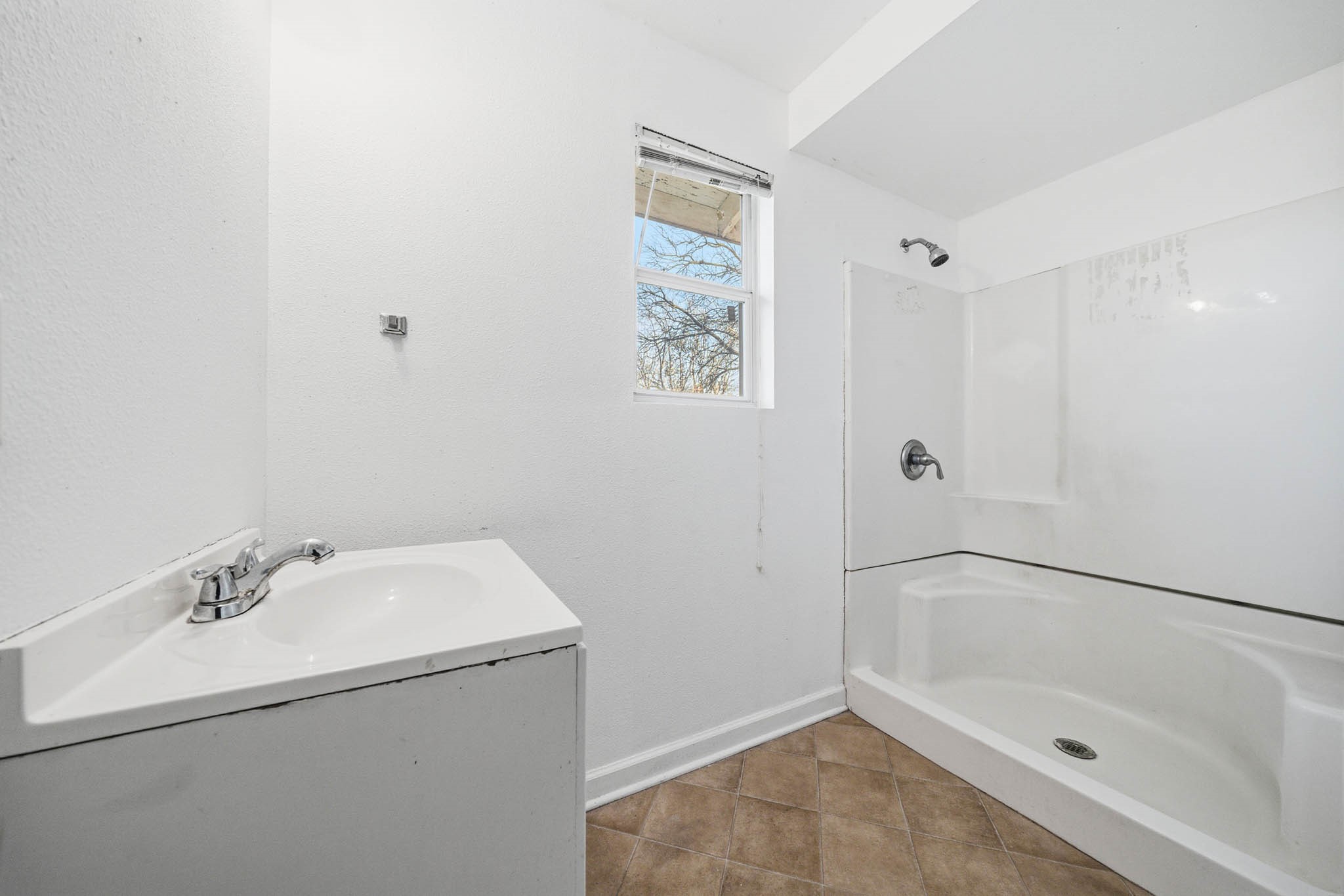 1205 W 10th Street