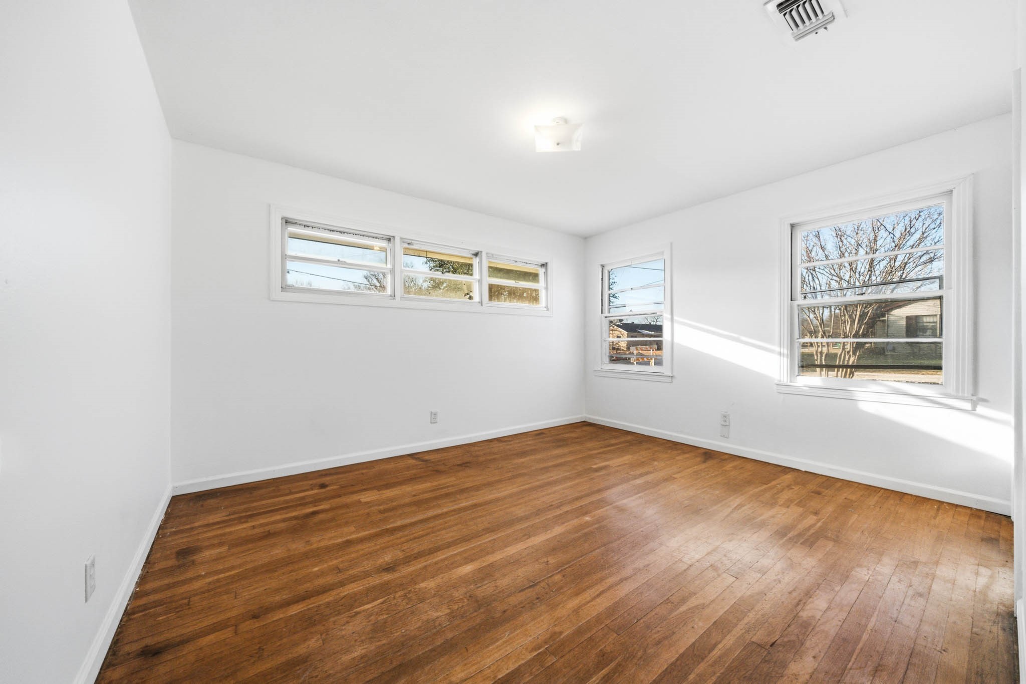 1205 W 10th Street