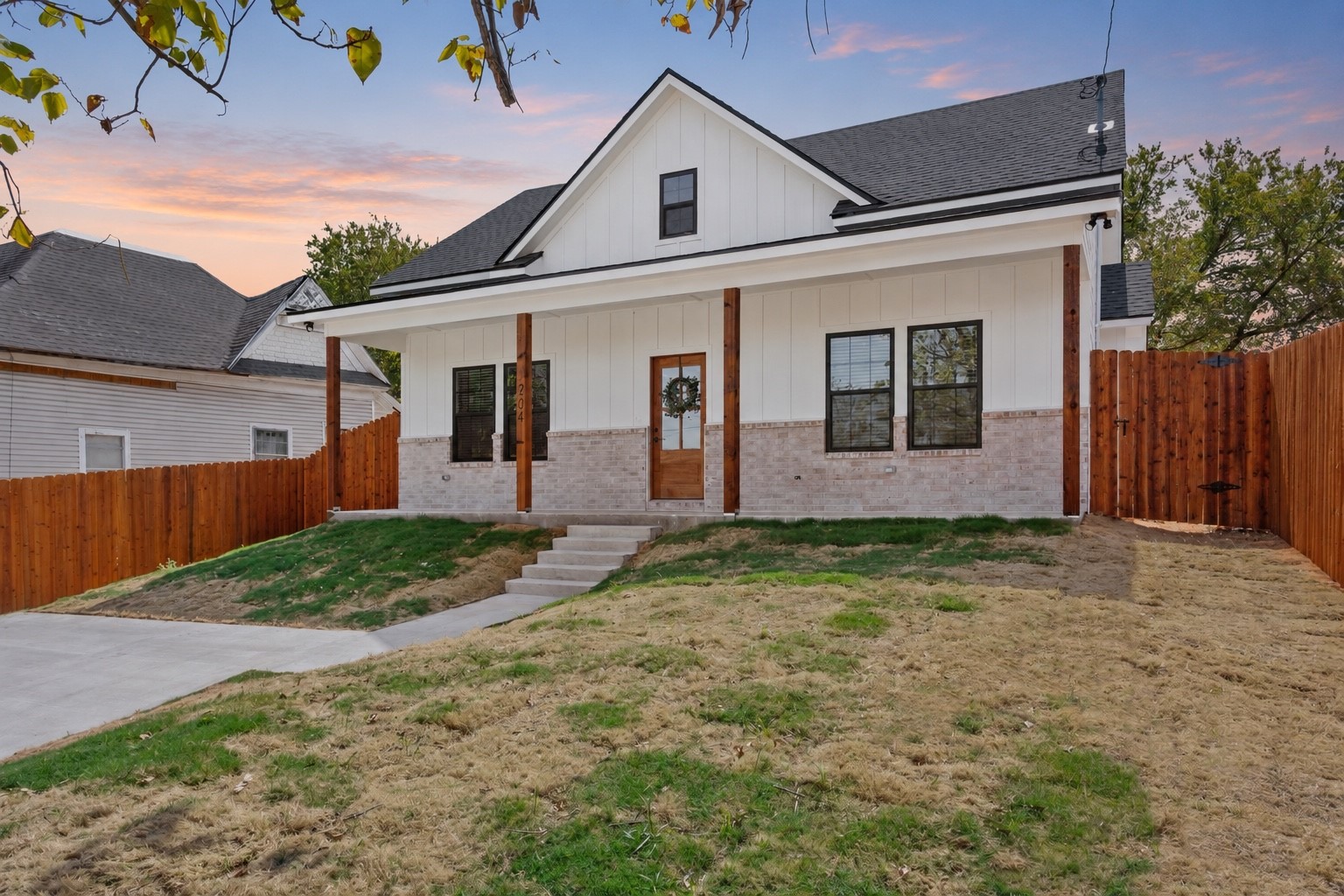 2704 Clay Avenue